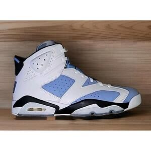 Size 11 - Jordan 6 Retro Mid UNC Home